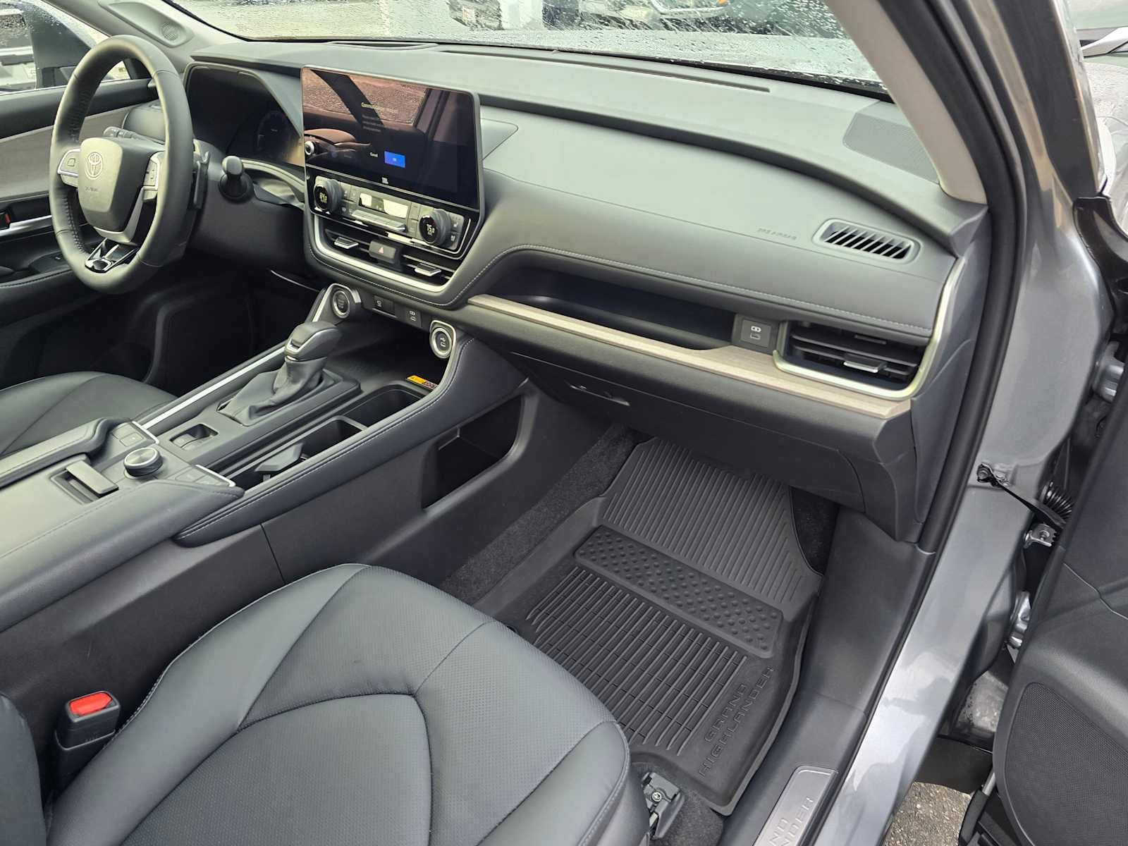 2025 Toyota Grand Highlander Platinum