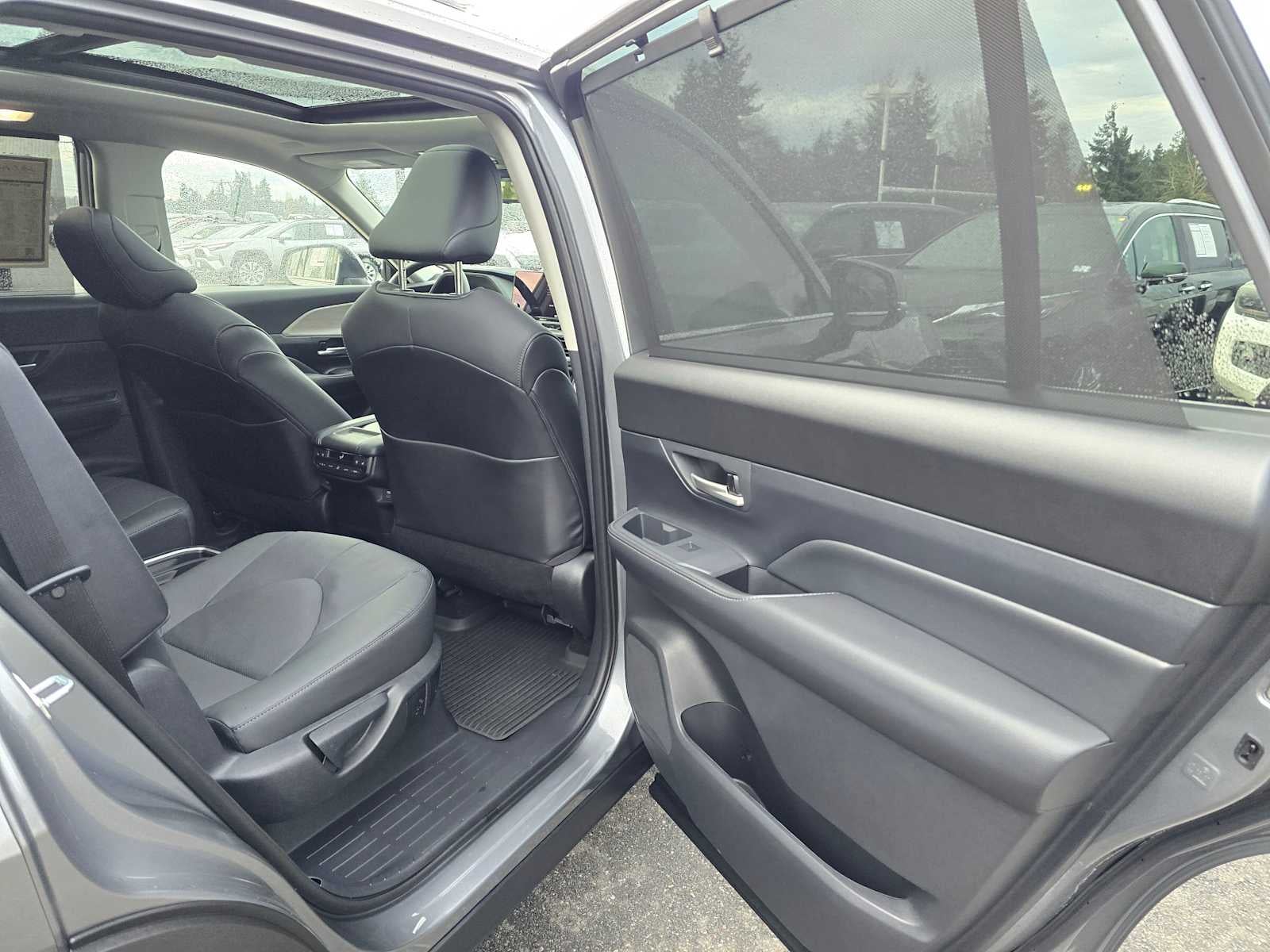 2025 Toyota Grand Highlander Platinum