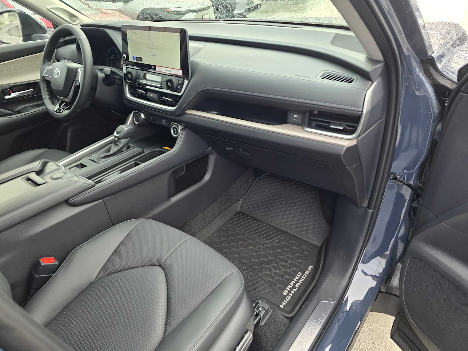 2025 Toyota Grand Highlander Hybrid Limited