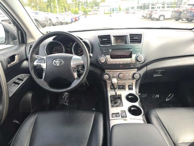2011 Toyota Highlander SE
