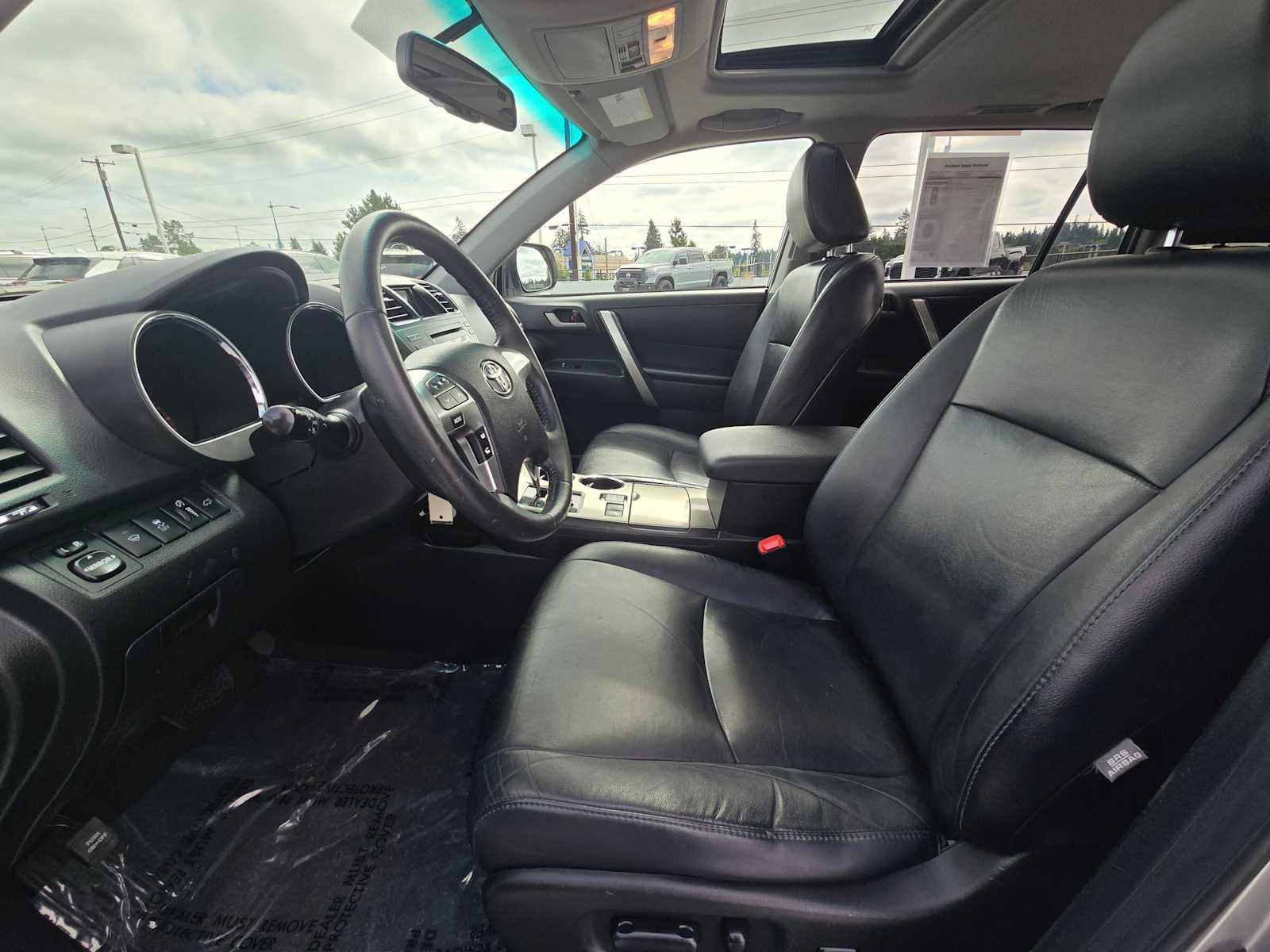 2011 Toyota Highlander SE