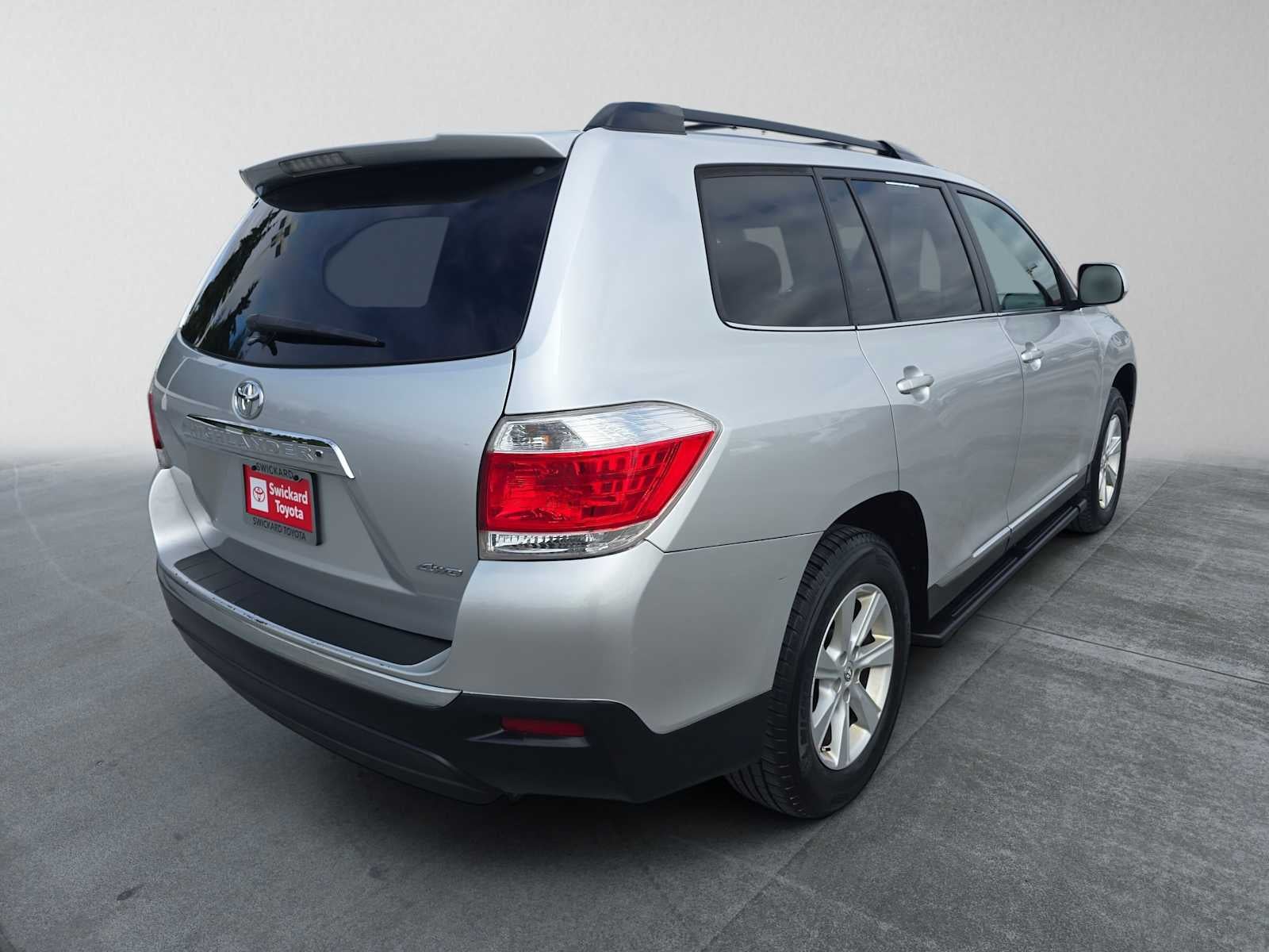 2011 Toyota Highlander SE