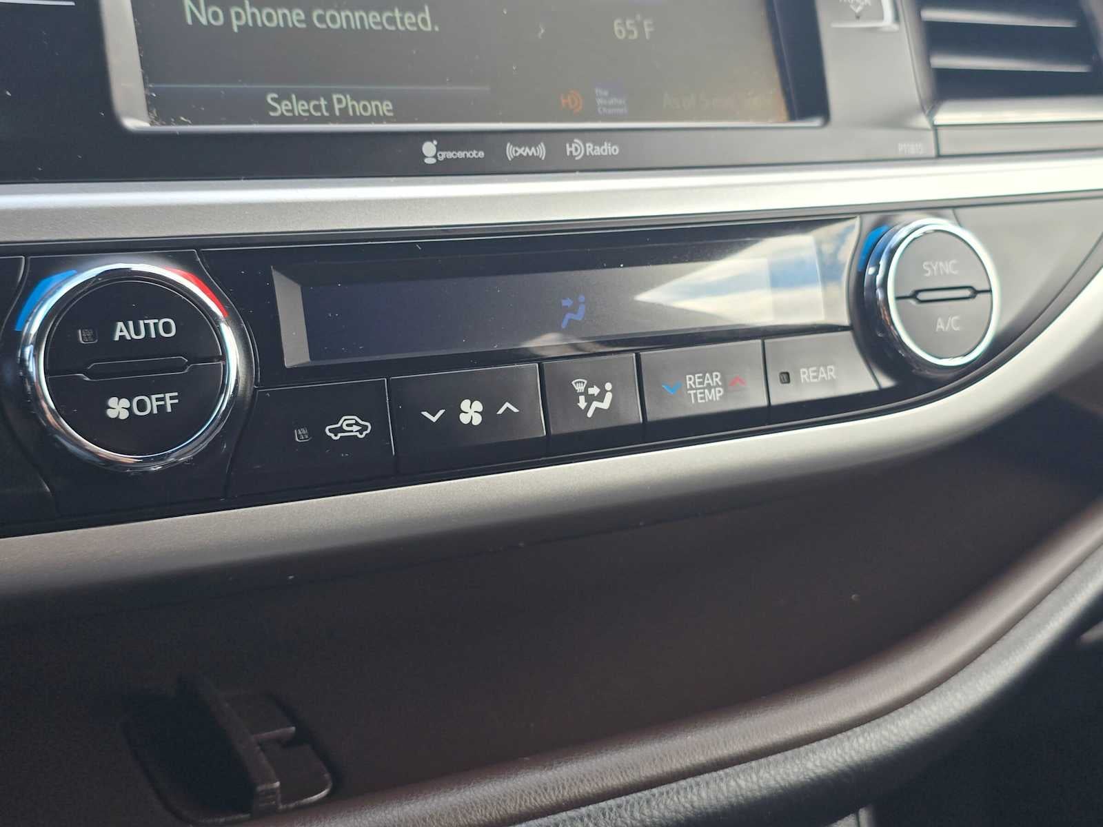 2019 Toyota Highlander LE Plus