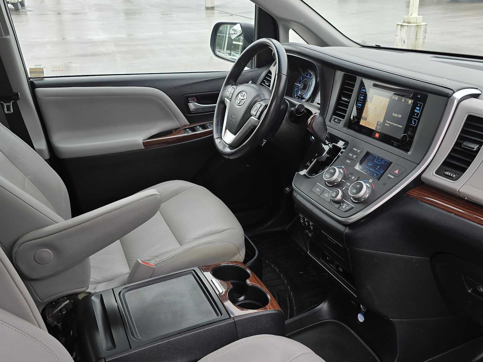 2017 Toyota Sienna Limited