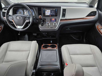 2017 Toyota Sienna Limited