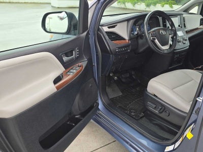 2017 Toyota Sienna Limited