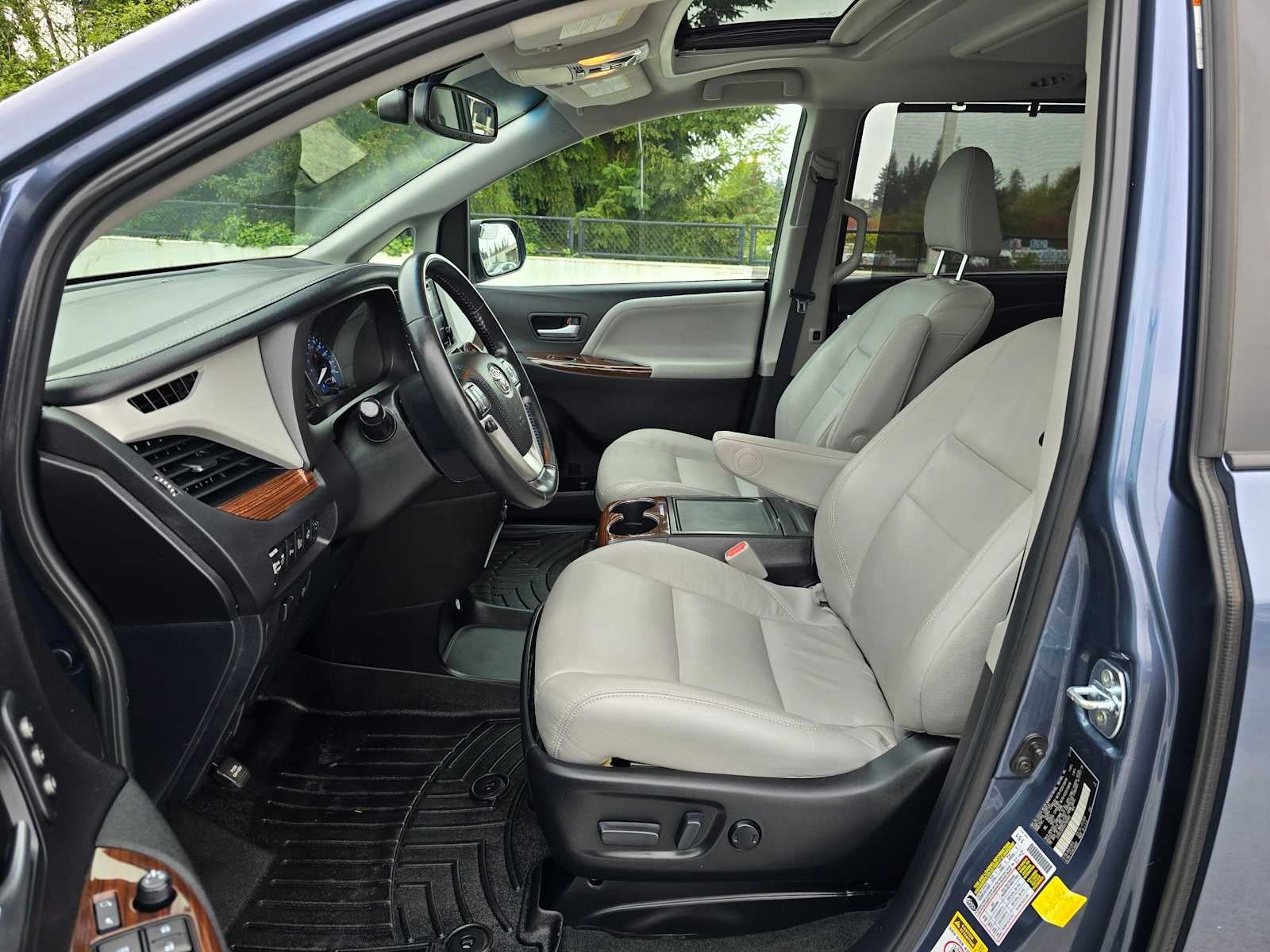 2017 Toyota Sienna Limited
