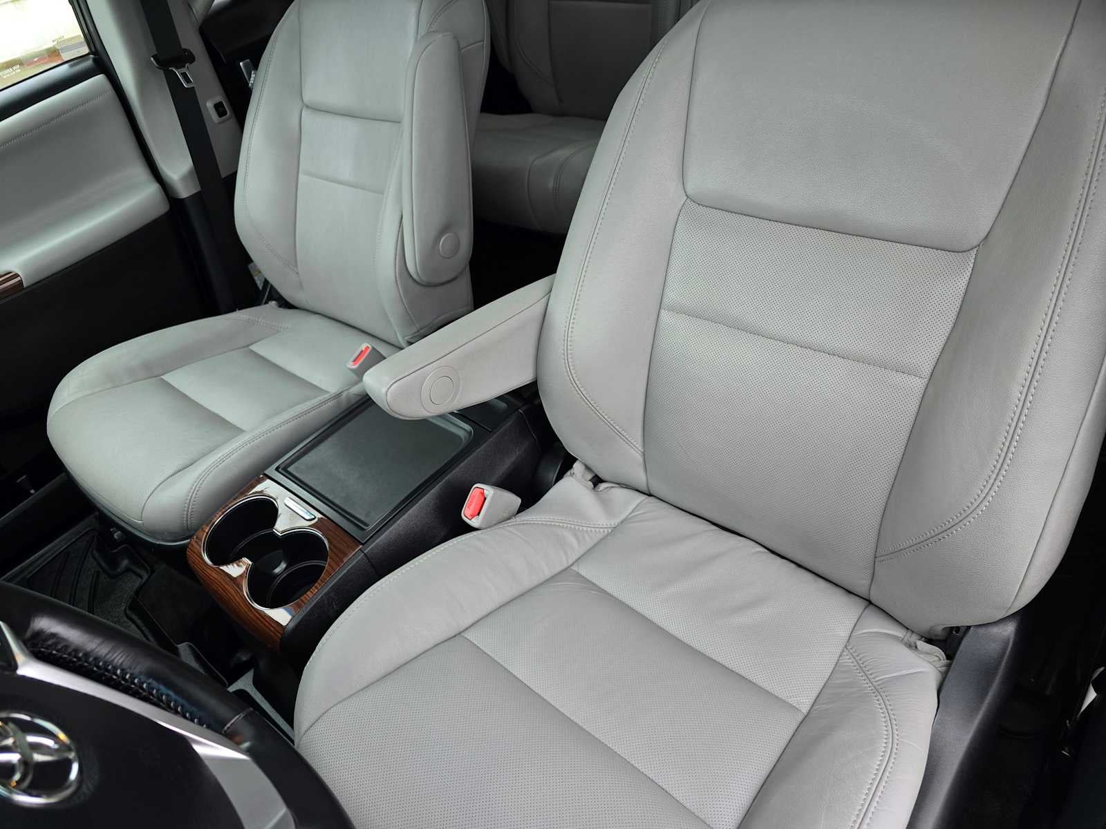 2017 Toyota Sienna Limited