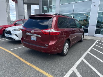 2017 Toyota Sienna Limited Premium