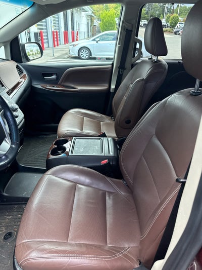2017 Toyota Sienna Limited Premium