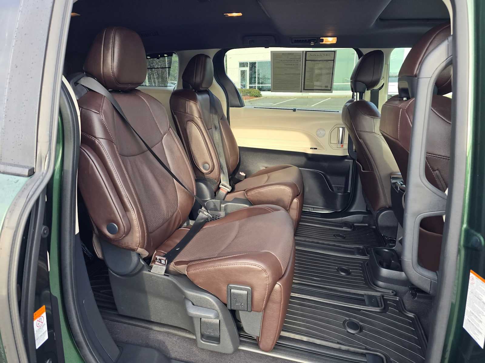 2024 Toyota Sienna Platinum