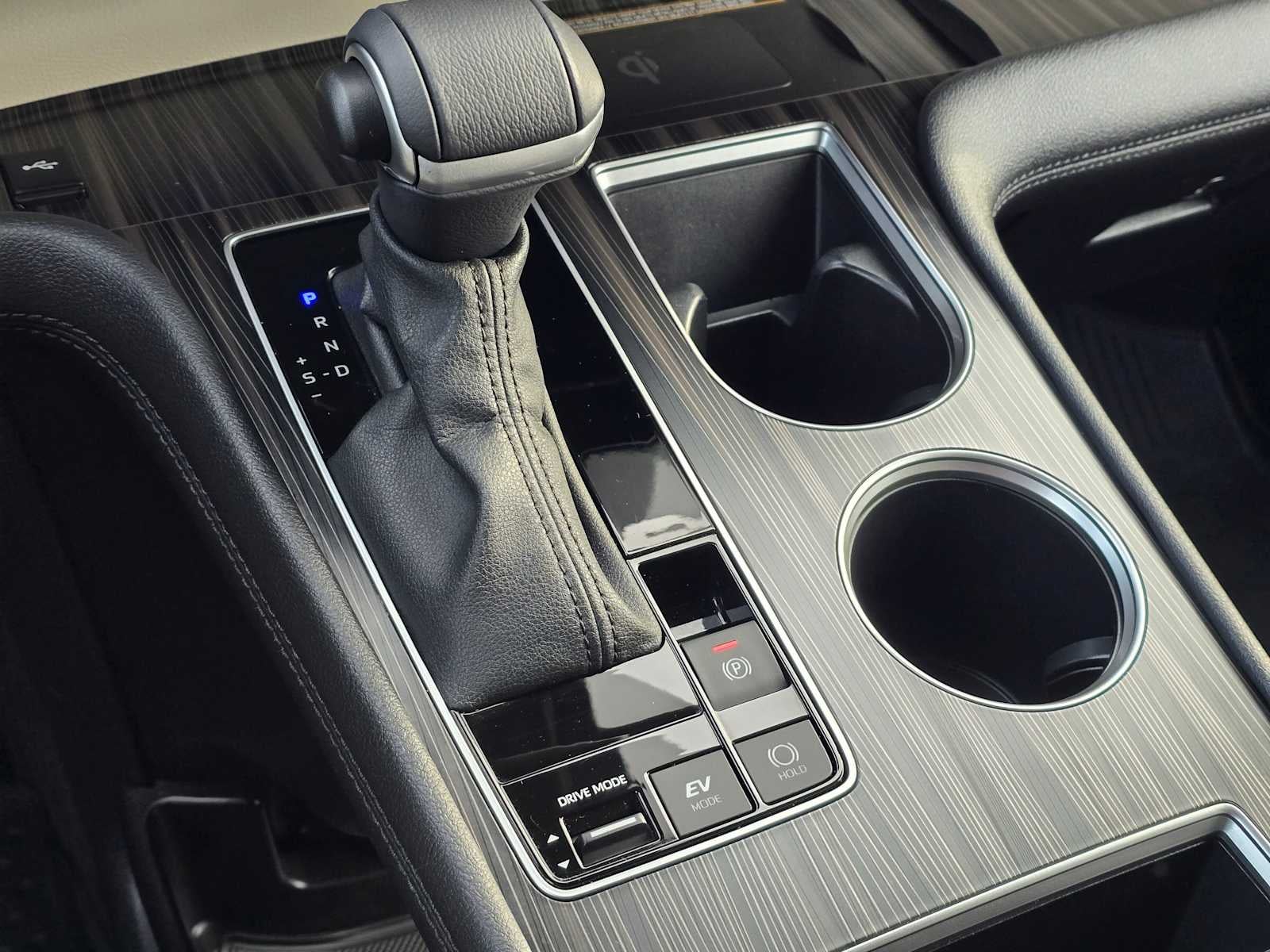 2024 Toyota Sienna Platinum