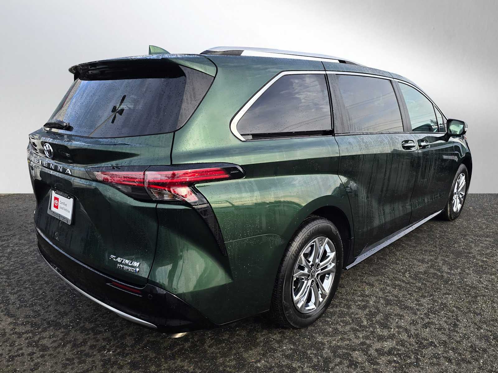 2024 Toyota Sienna Platinum