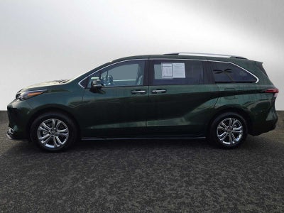 2024 Toyota Sienna Platinum