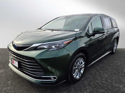 2024 Toyota Sienna Platinum