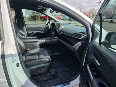 2025 Toyota Sienna Platinum