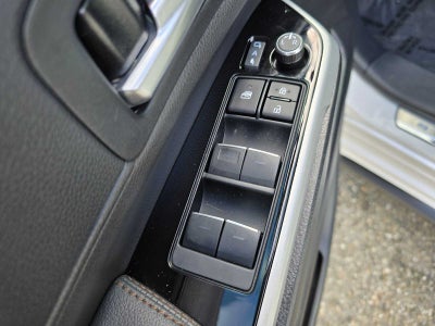 2025 Toyota Sienna Platinum