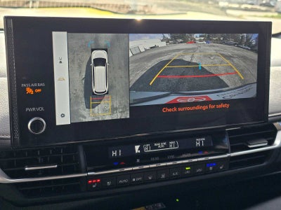 2025 Toyota Sienna Platinum