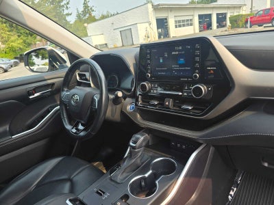 2021 Toyota Highlander Hybrid XLE