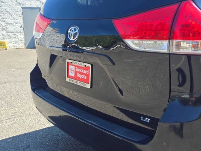 2014 Toyota Sienna LE
