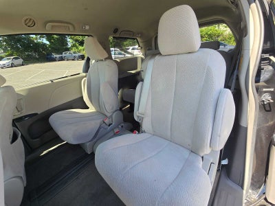 2014 Toyota Sienna LE