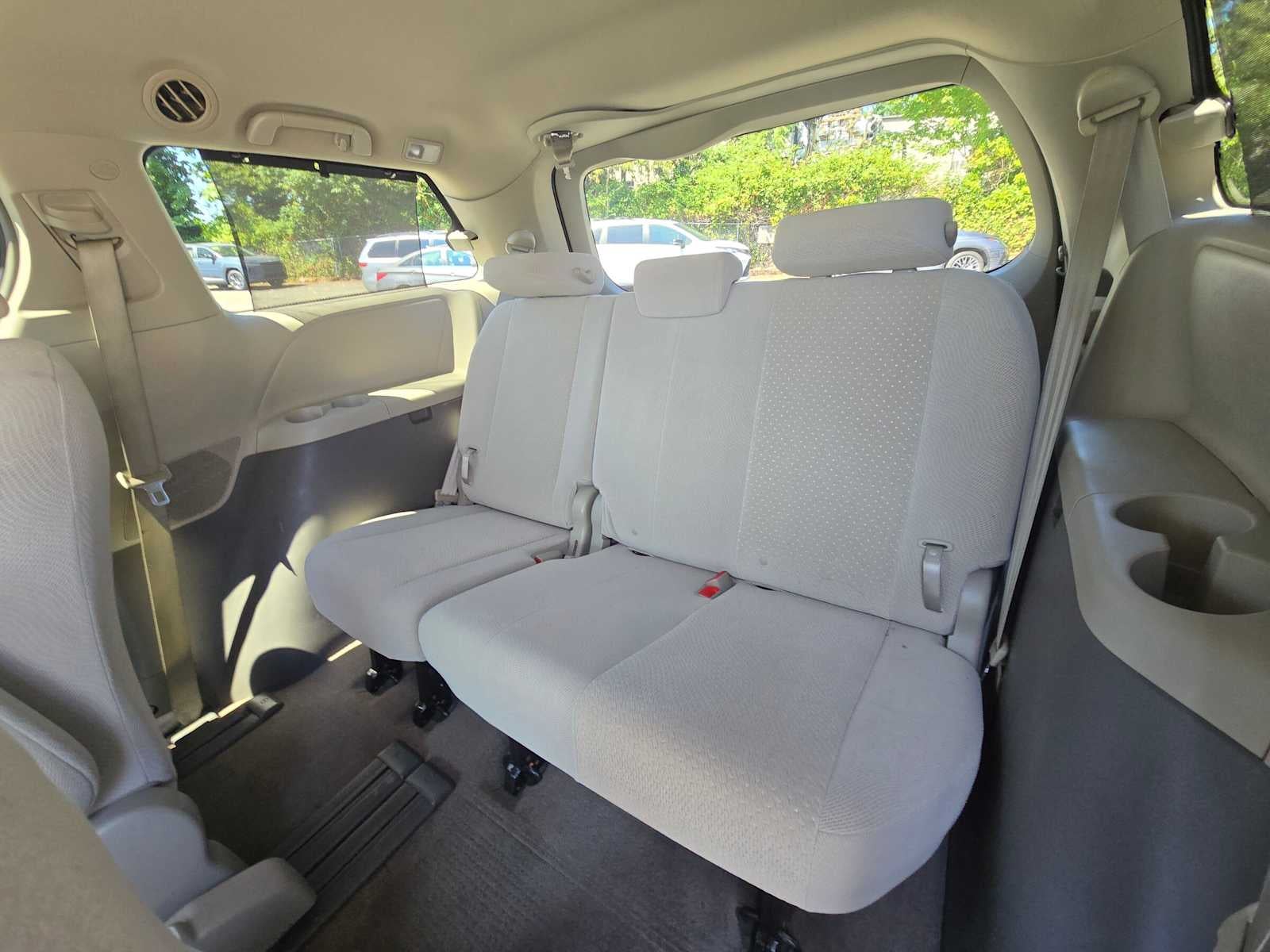 2014 Toyota Sienna LE