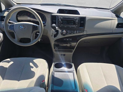 2014 Toyota Sienna LE