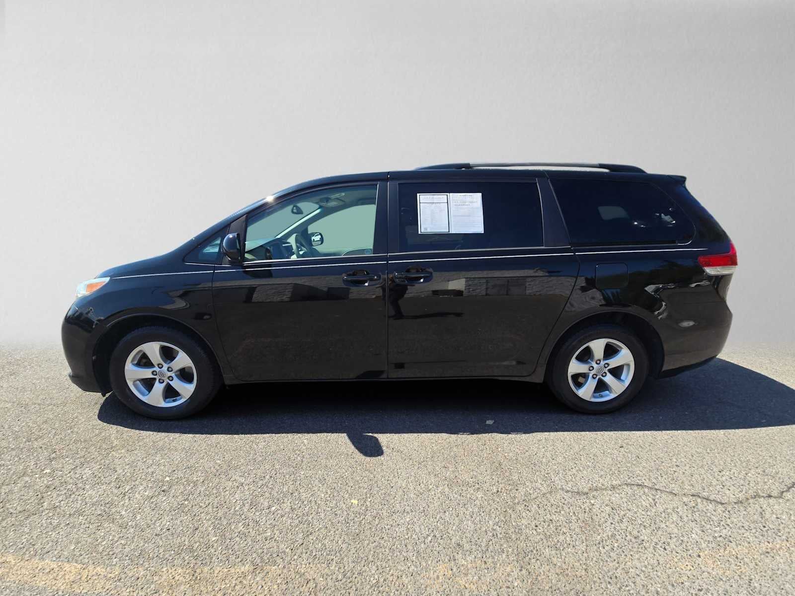 2014 Toyota Sienna LE