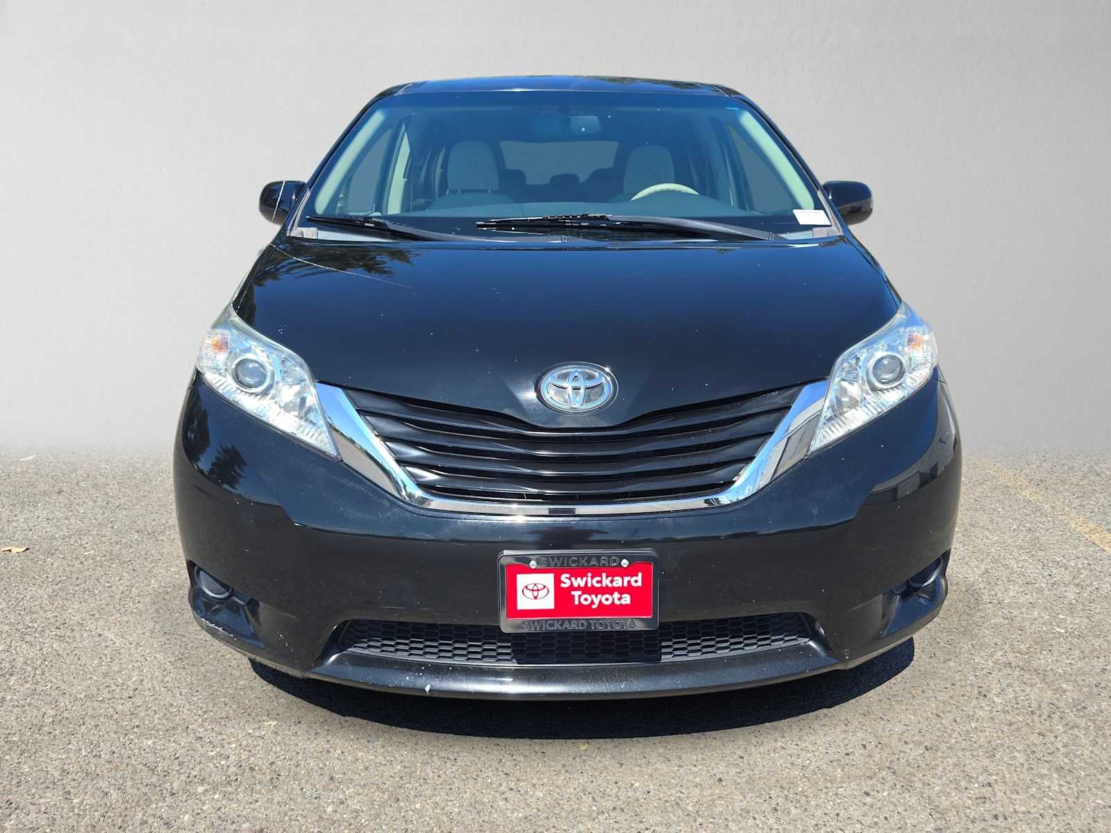 2014 Toyota Sienna LE