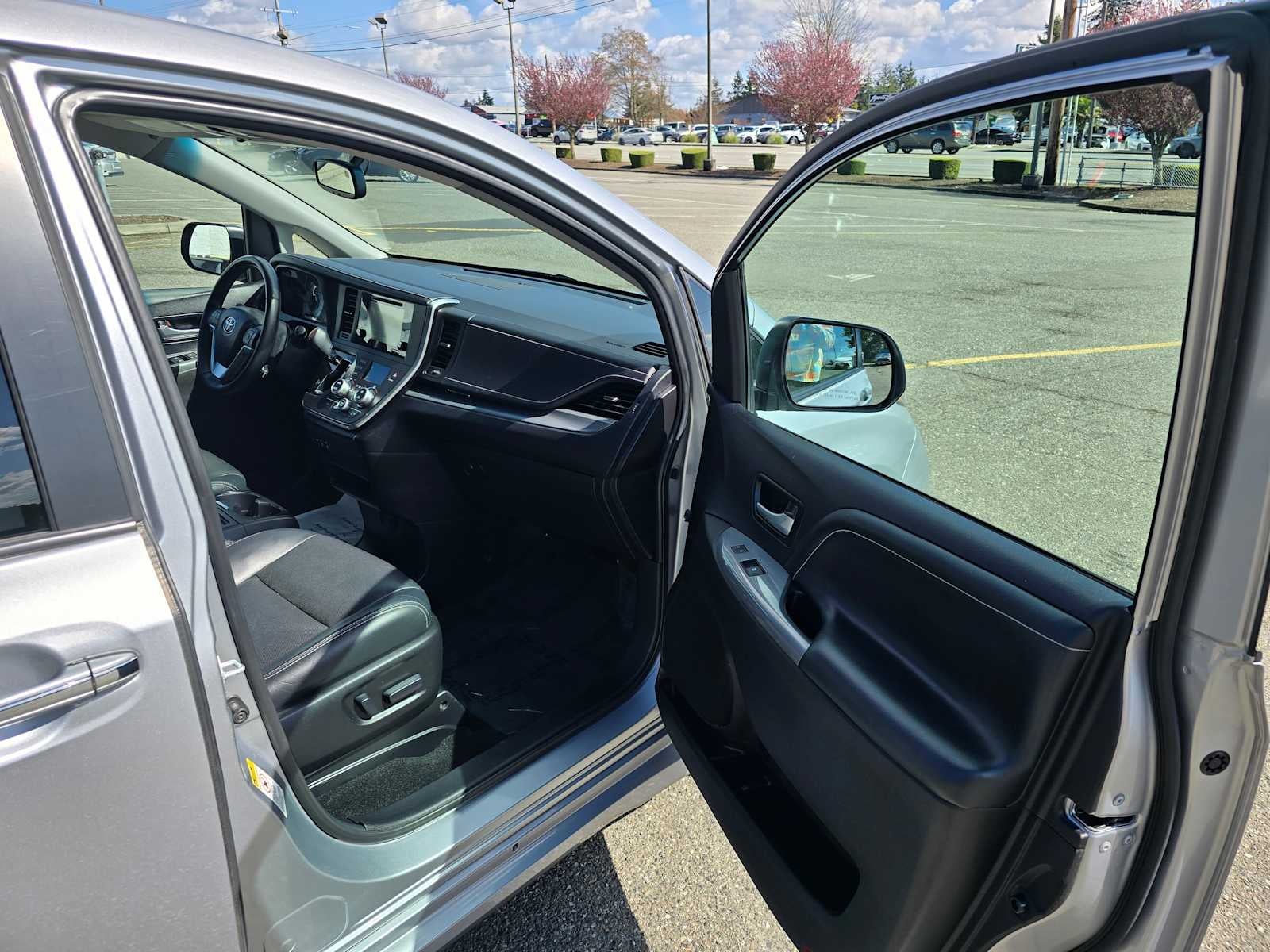 2016 Toyota Sienna SE