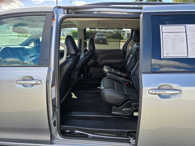 2016 Toyota Sienna SE