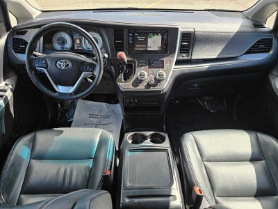 2016 Toyota Sienna SE
