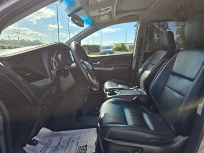 2016 Toyota Sienna SE