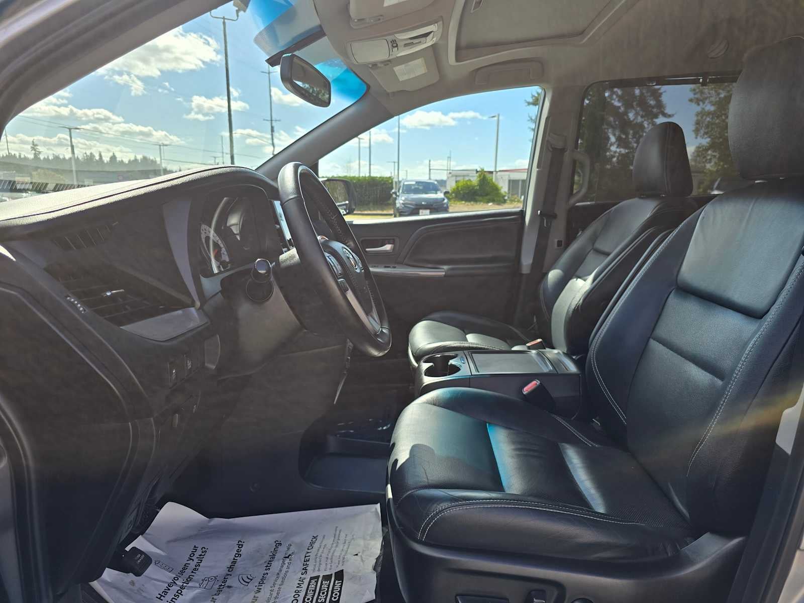 2016 Toyota Sienna SE