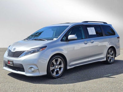 2016 Toyota Sienna SE