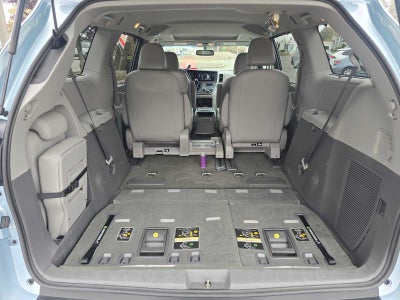 2016 Toyota Sienna XLE
