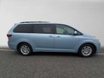 2016 Toyota Sienna XLE
