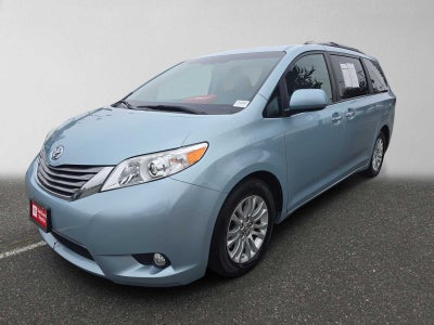 2016 Toyota Sienna XLE