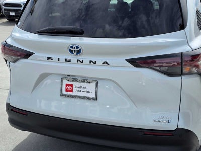 2023 Toyota Sienna XLE