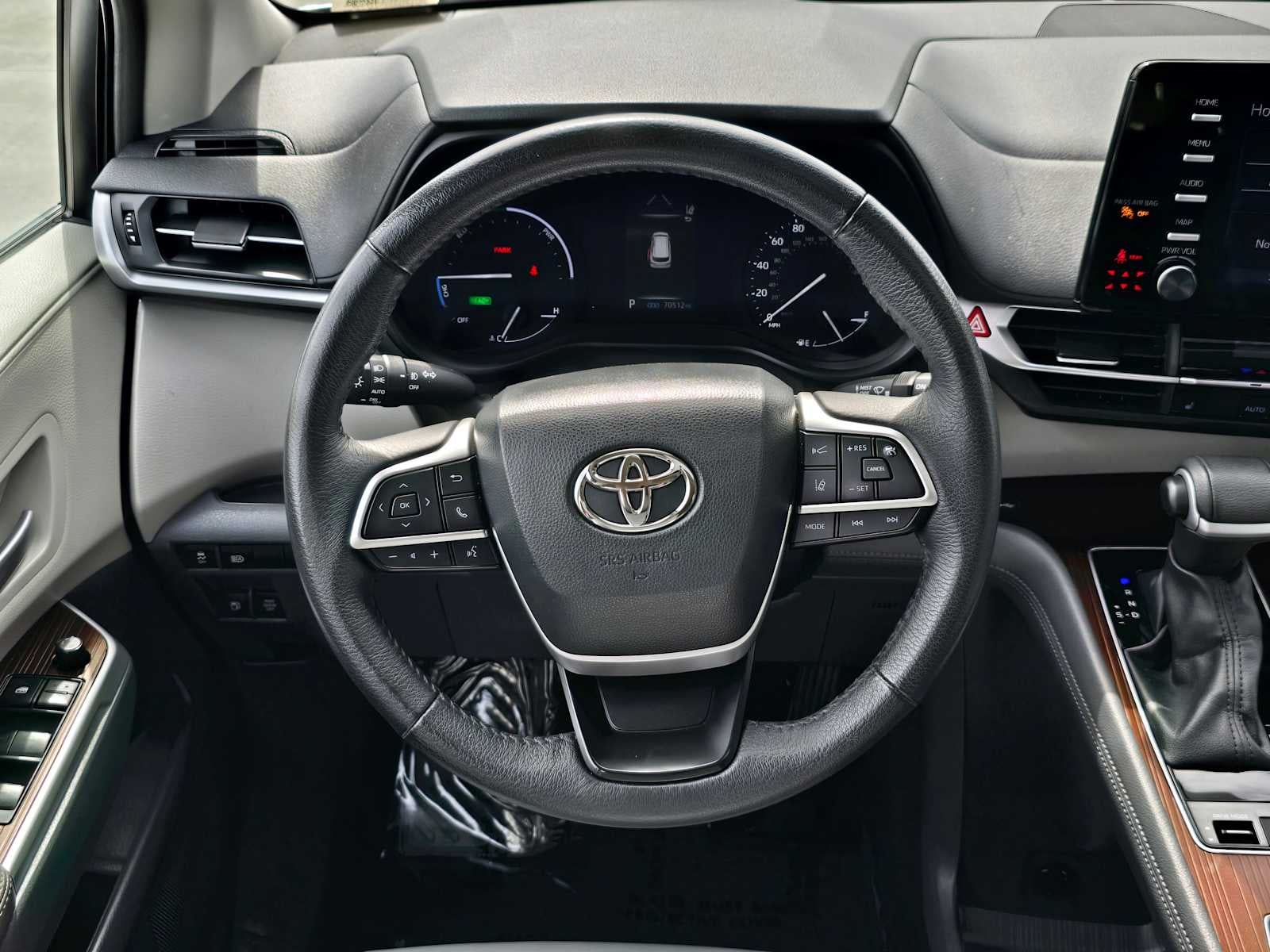 2023 Toyota Sienna XLE
