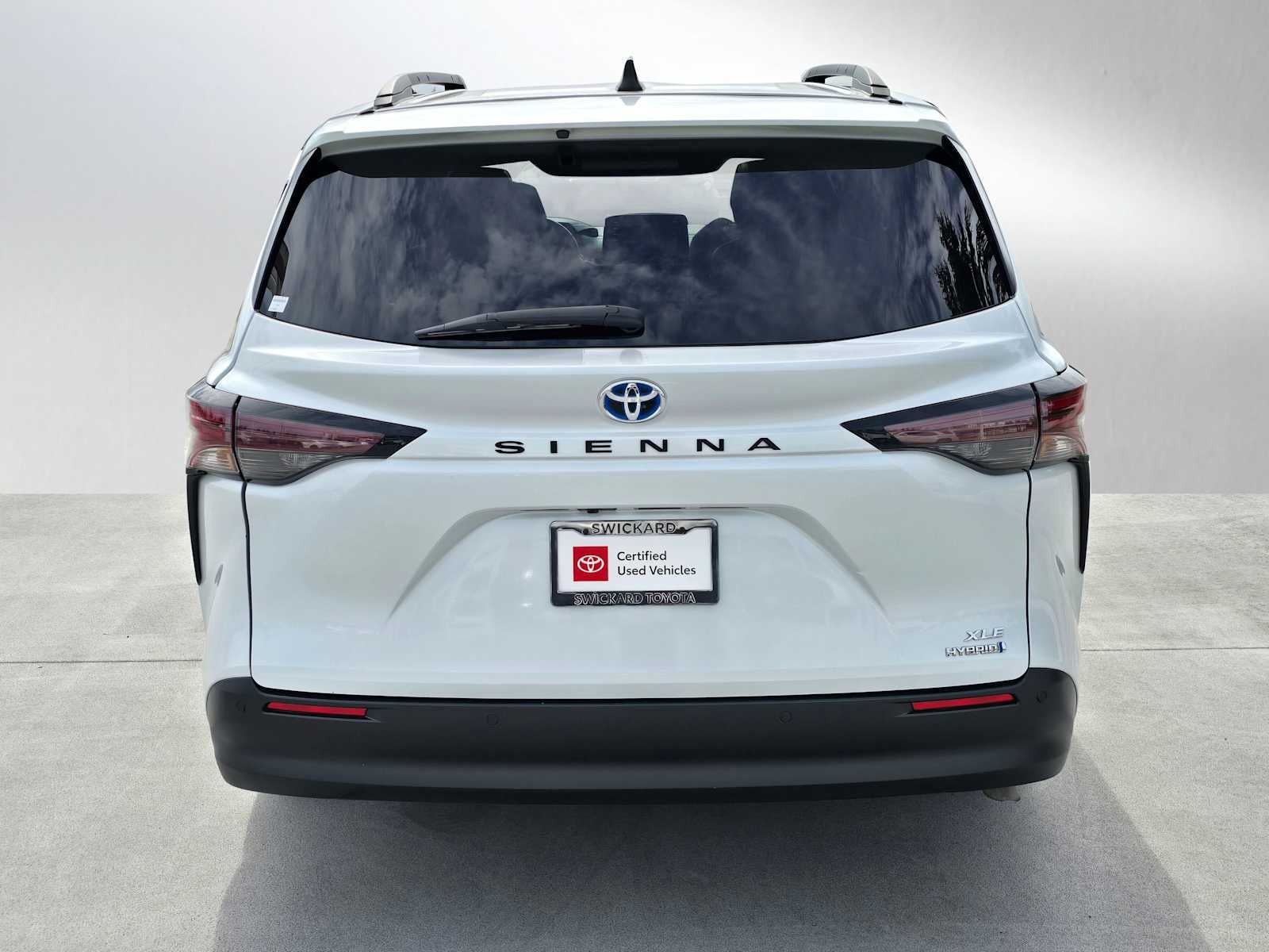 2023 Toyota Sienna XLE