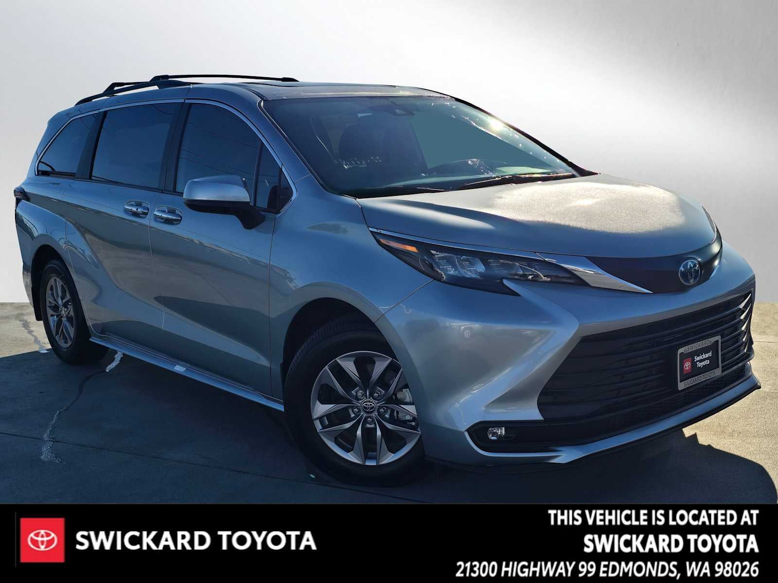 2025 Toyota Sienna XLE