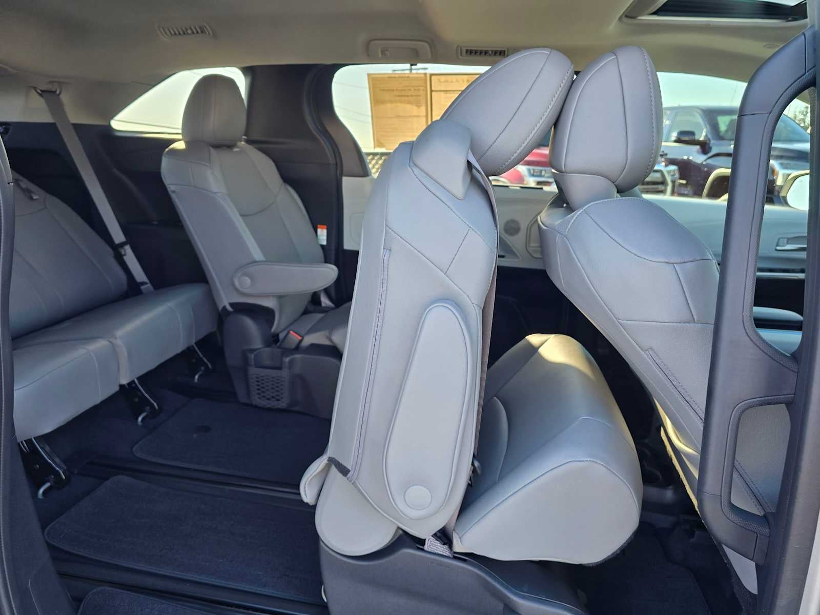 2025 Toyota Sienna XLE Autono-MaaS