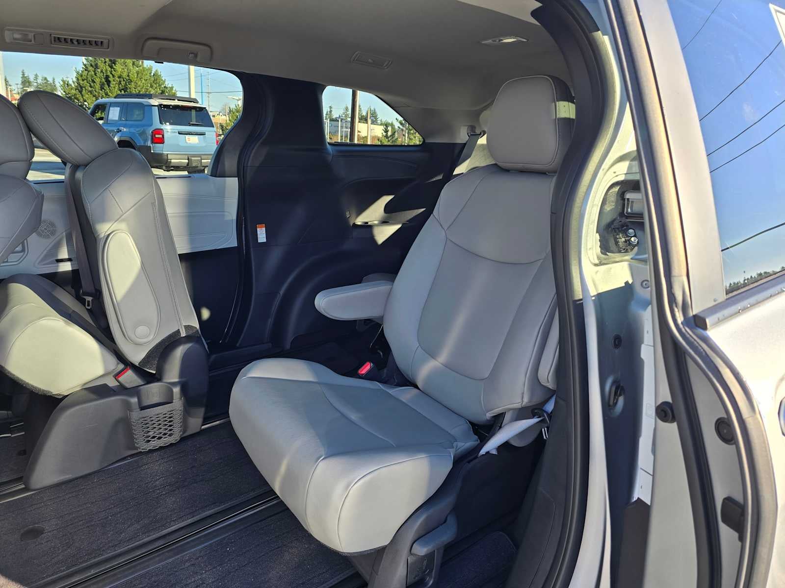 2025 Toyota Sienna XLE Autono-MaaS