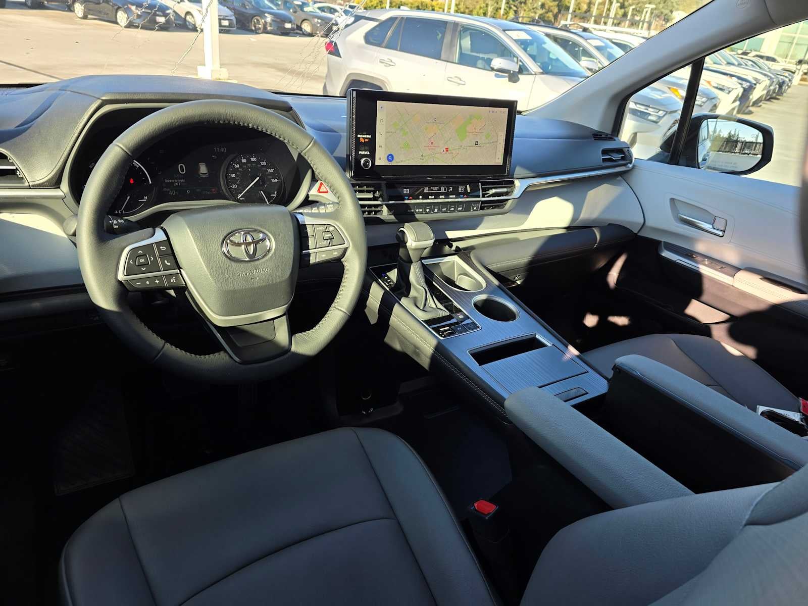 2025 Toyota Sienna XLE Autono-MaaS