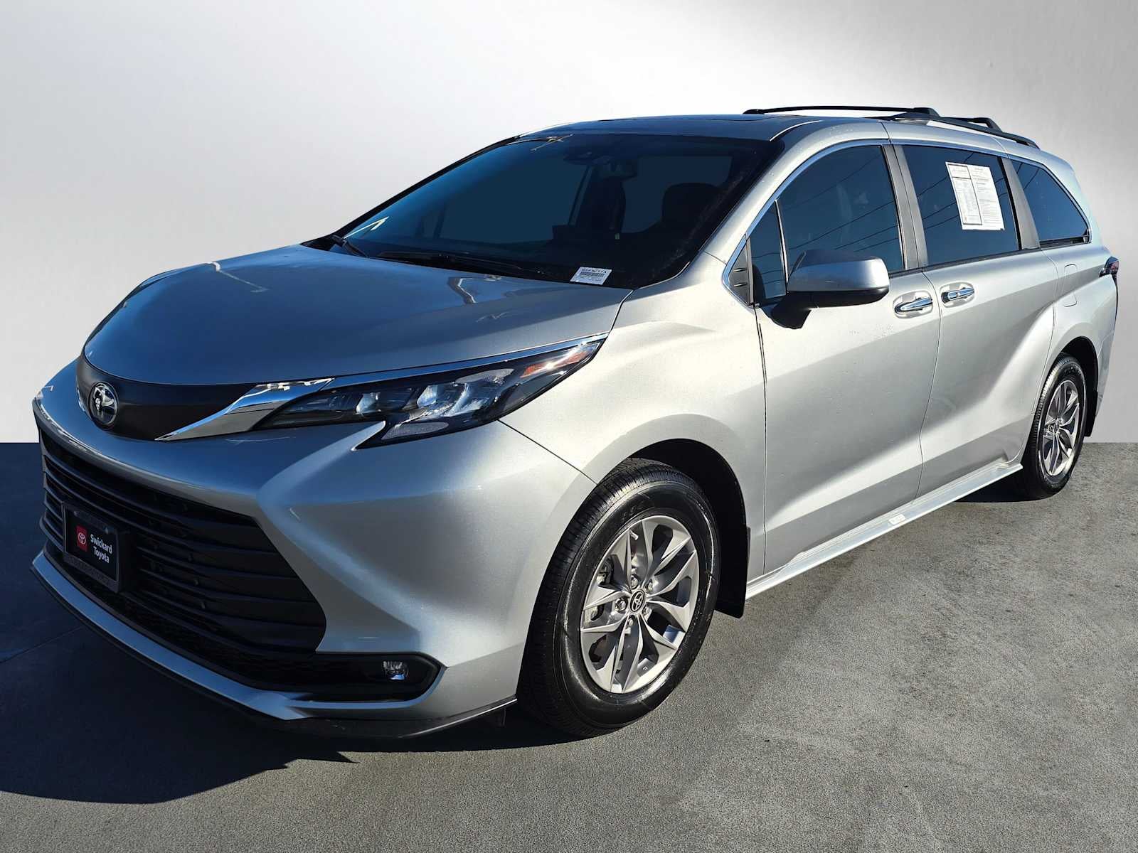 2025 Toyota Sienna XLE Autono-MaaS
