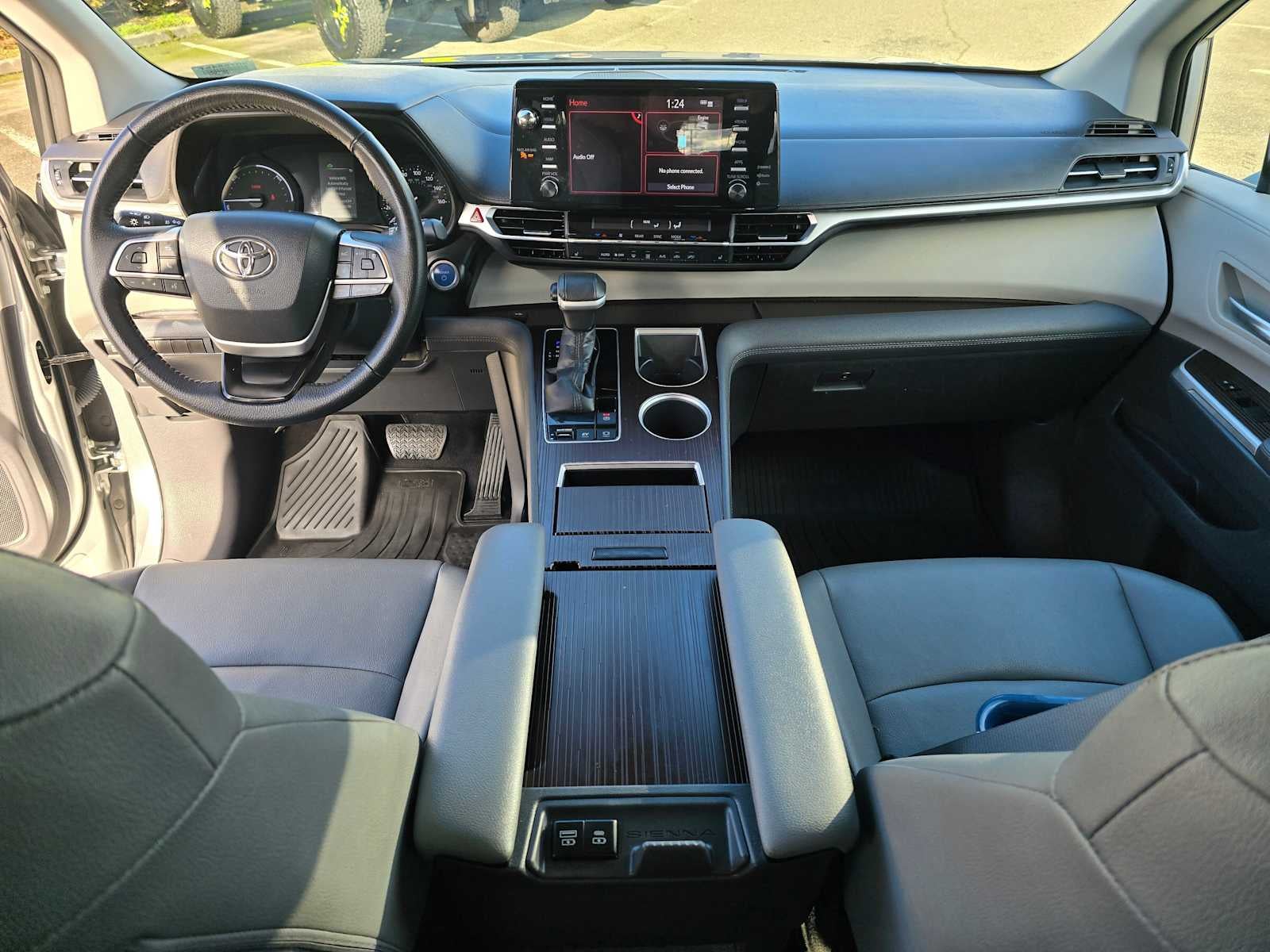 2023 Toyota Sienna XLE