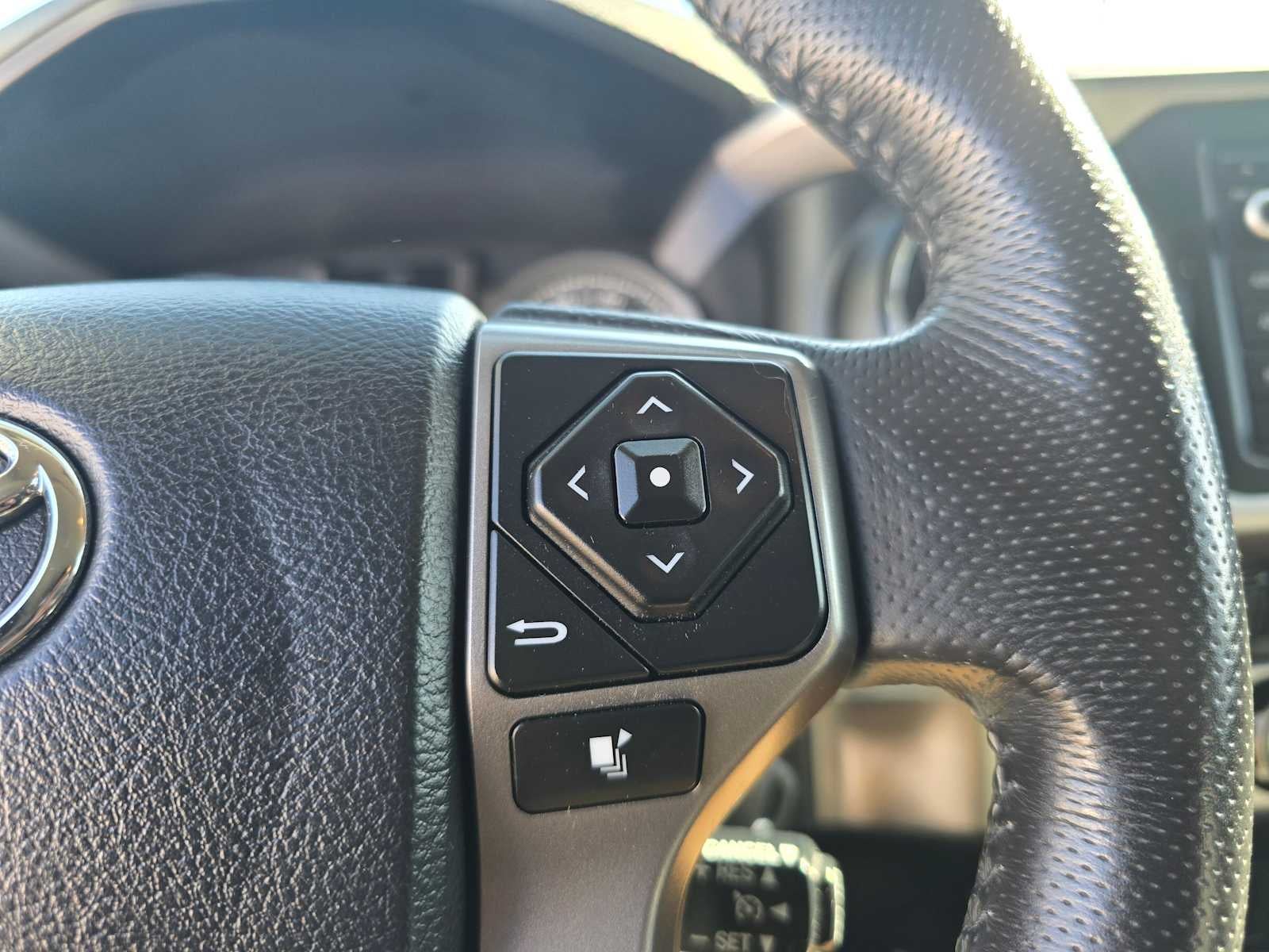 2016 Toyota Tacoma SR5