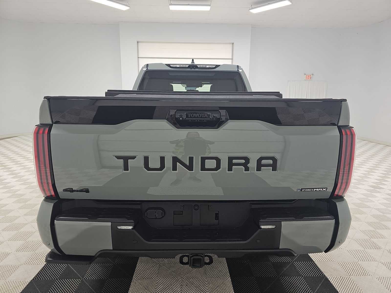 2025 Toyota Tundra Limited Hybrid