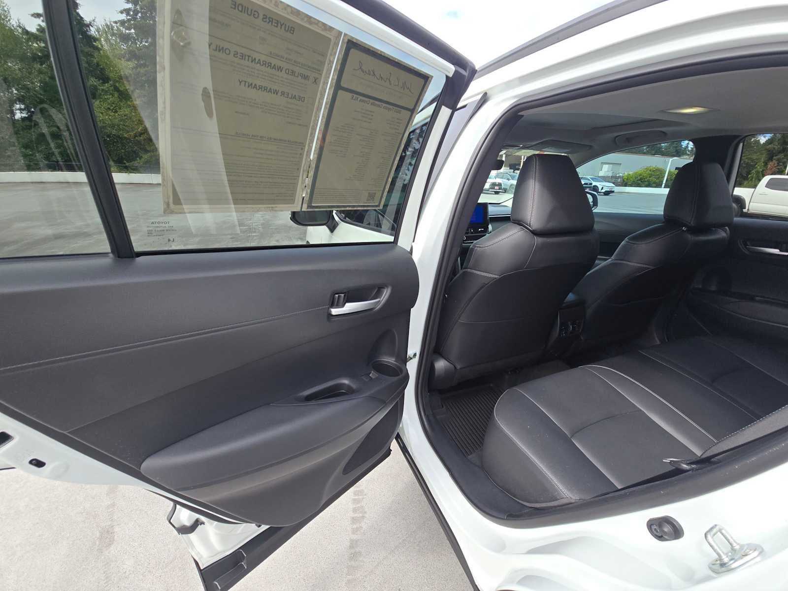 2023 Toyota Corolla Cross XLE